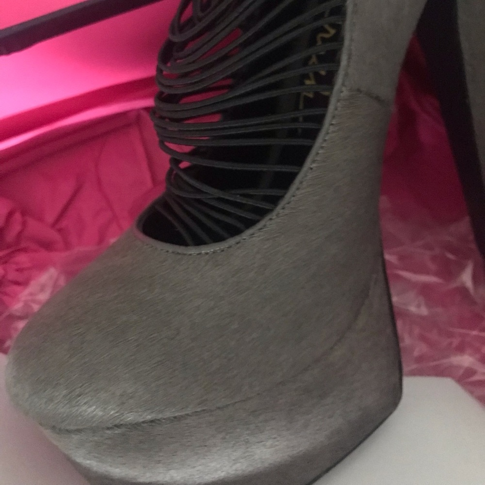 7 Inch London Trash Heels - Picture 6 of 9